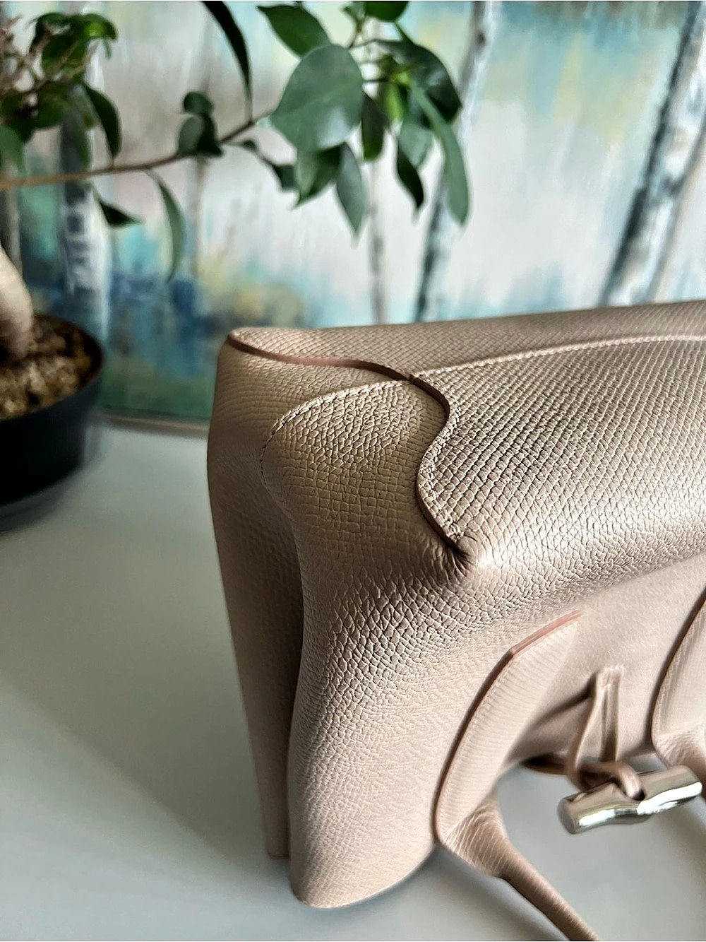 Longchamp Le Roseau Top Handle Bag Le Top Handle Leather Tote in Pink/Nude - Picture 4 of 12